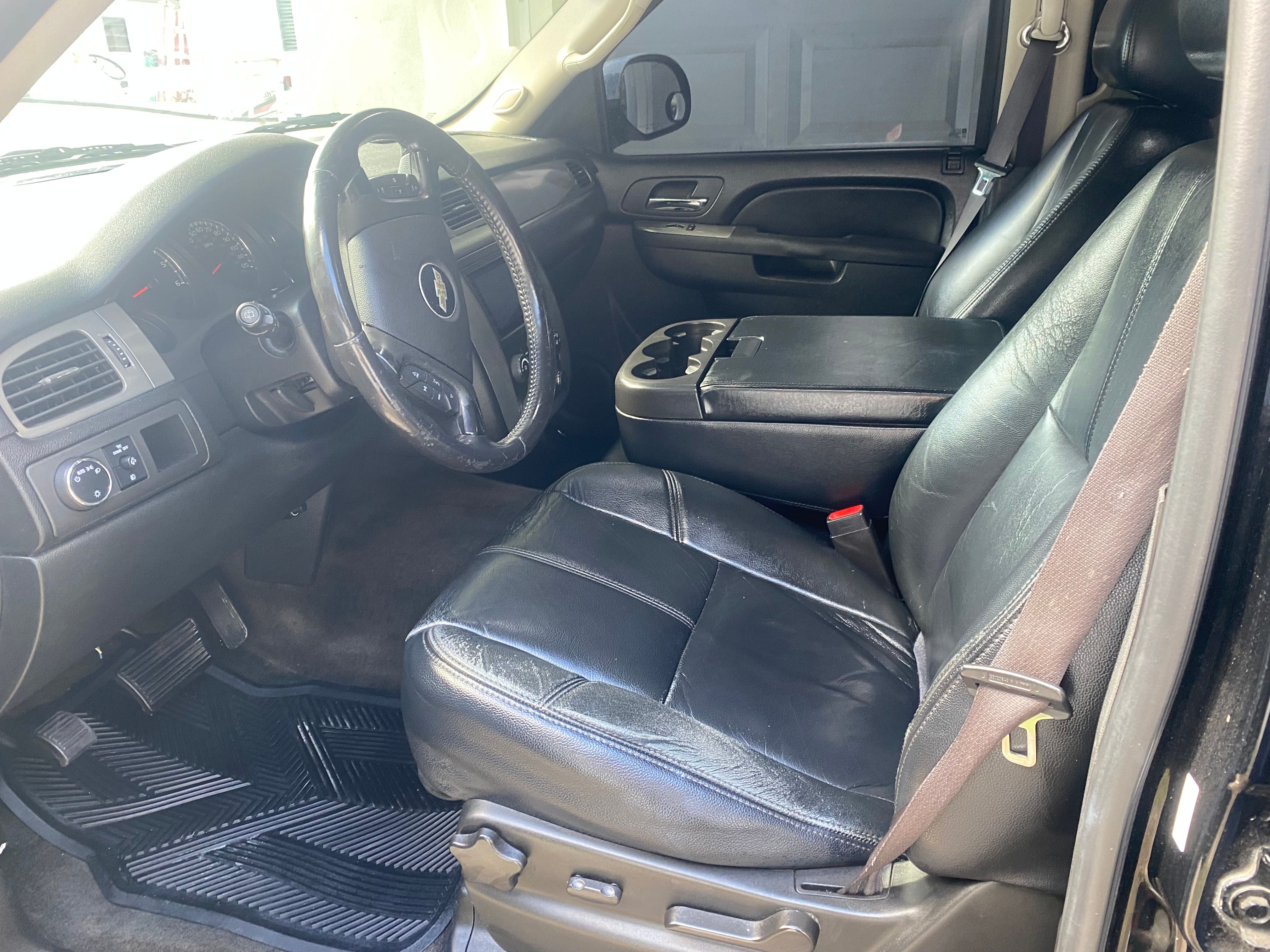 Used 2010 Chevrolet Tahoe LS w/ Convenience Package image 9
