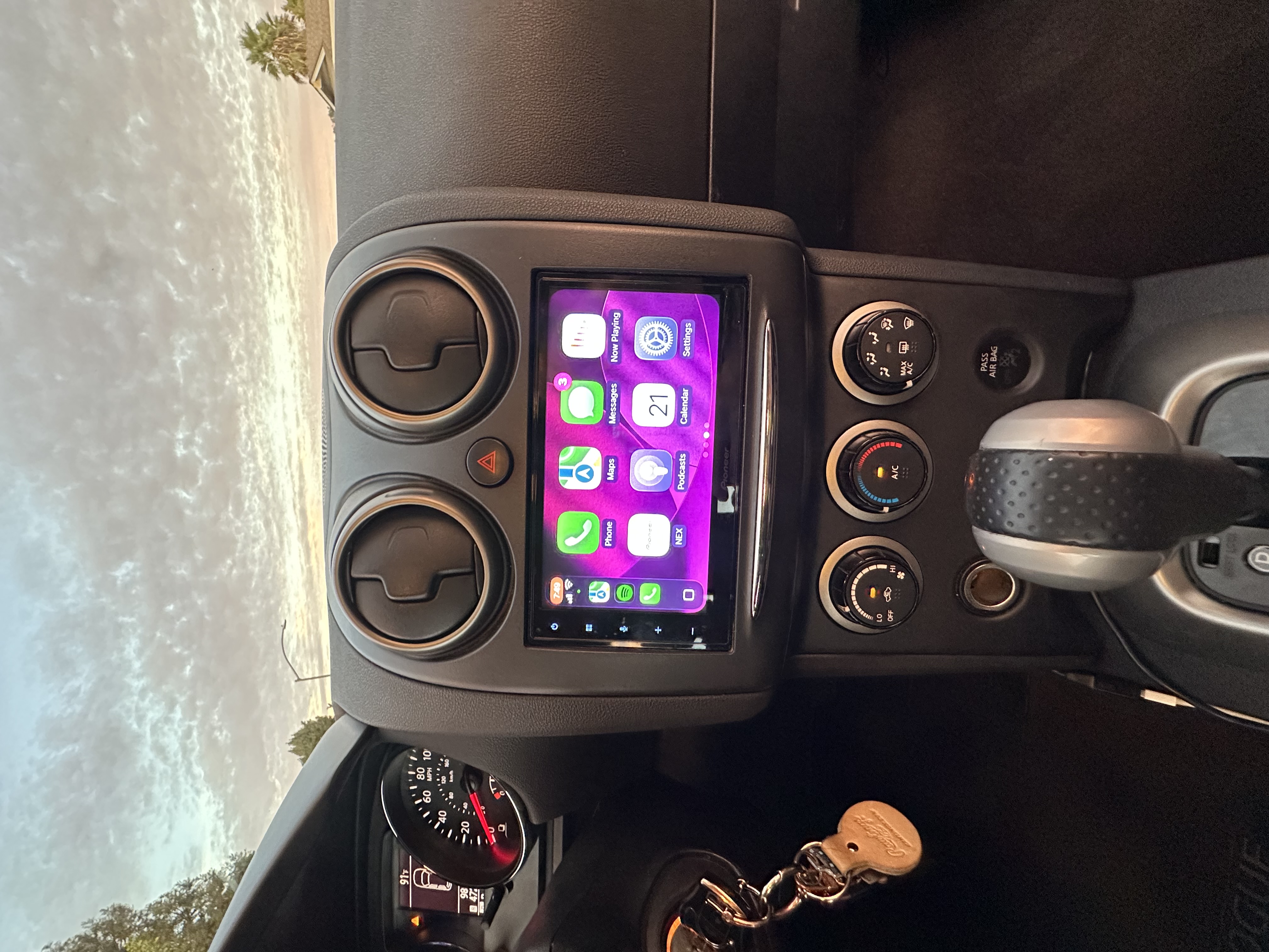 Used 2012 Nissan Rogue S AWD/4WD image 12