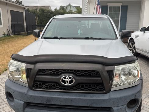 Used 2011 Toyota Tacoma PreRunner w/ Convenience Pkg image 10