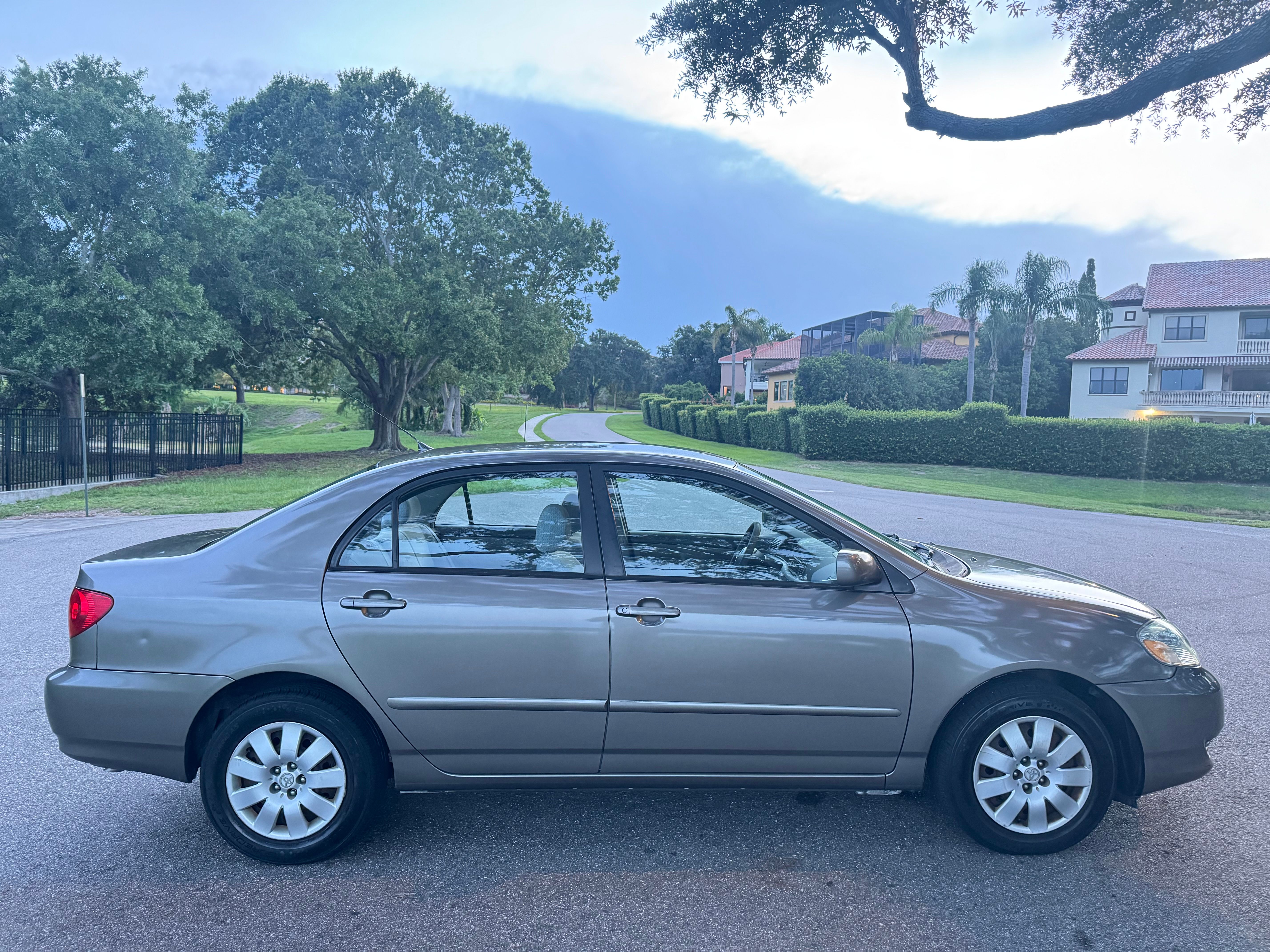 Used 2004 Toyota Corolla LE FWD image 5