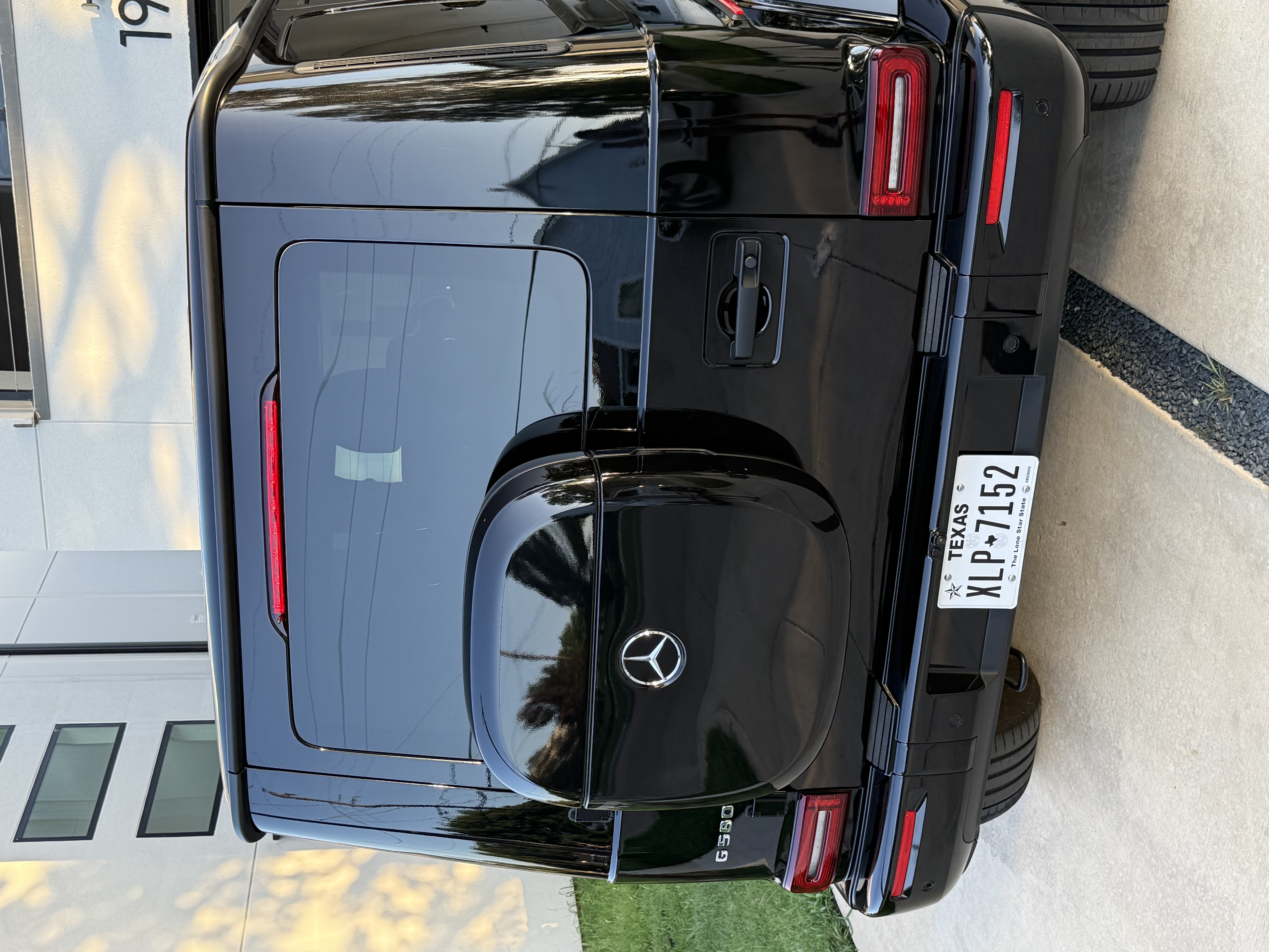 Used 2025 Mercedes-Benz G 580 w/ EQ Technology image 4