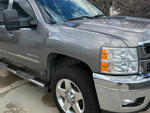 Used 2014 Chevrolet Silverado 2500 LTZ w/ LTZ Plus Package image 20