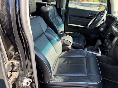 Used 2010 HUMMER H3 Alpha image 11