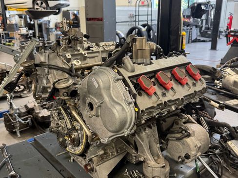 Used 2011 Audi R8 V8 image 4