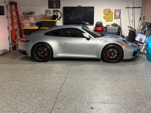 Used 2020 Porsche 911 Carrera S image 2