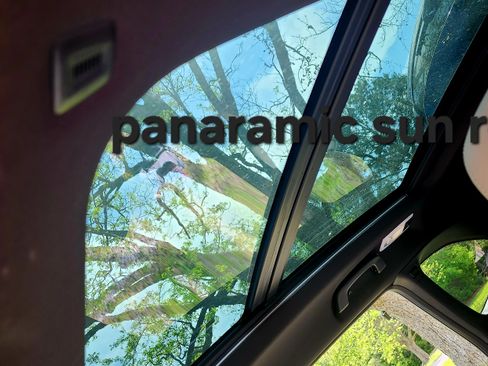 Used 2021 BMW X1 xDrive28i image 8