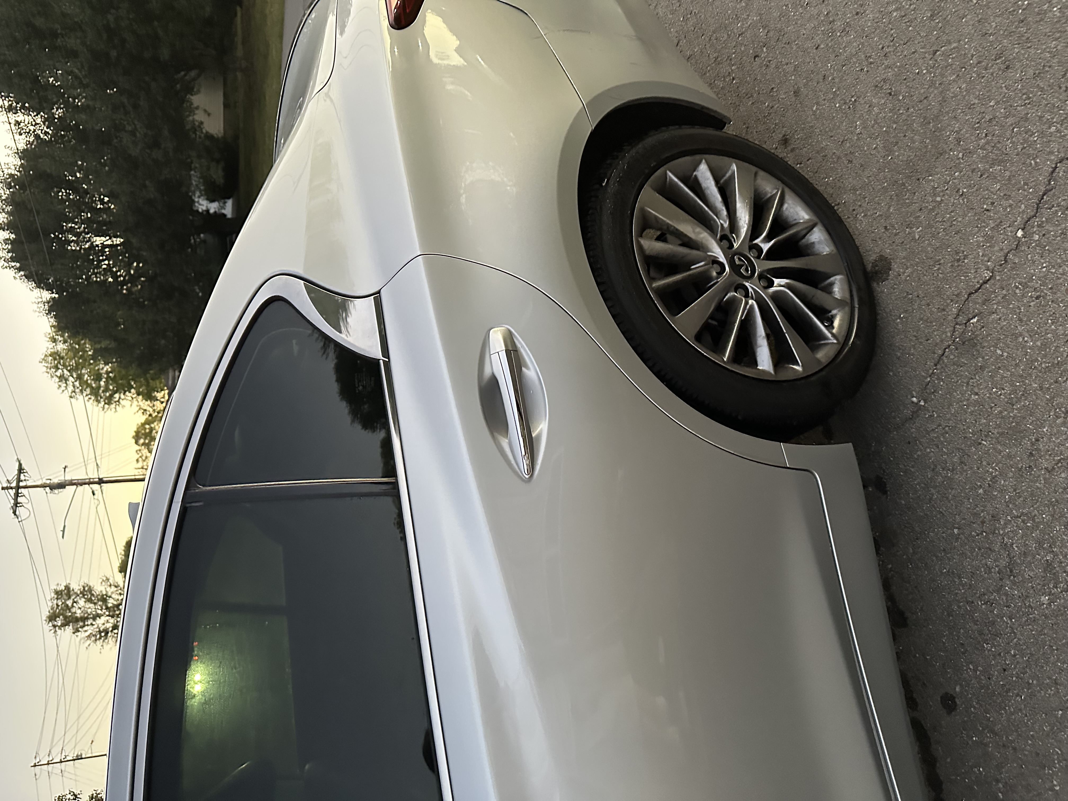 Used 2019 INFINITI Q50 Luxe RWD image 8