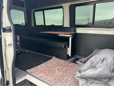 Used 2021 Mercedes-Benz Sprinter 2500 image 23