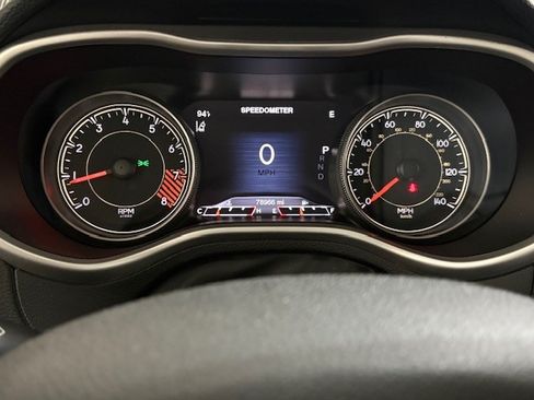 Used 2015 Jeep Cherokee Trailhawk w/ Comfort/Convenience Group image 12