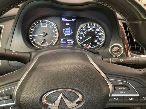 Used 2018 INFINITI Q50 Luxe w/ Essential Package (3.0T Luxe) RWD image 4