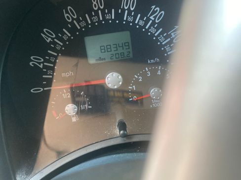 Used 2003 Volkswagen Beetle GLS FWD image 7