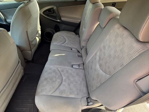 Used 2012 Toyota RAV4 4WD w/ Value Pkg image 5