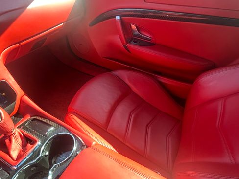 Used 2013 Maserati GranTurismo Sport image 21