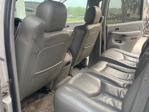 Used 2005 Chevrolet Tahoe Z71 w/ Preferred Equipment Group image 10