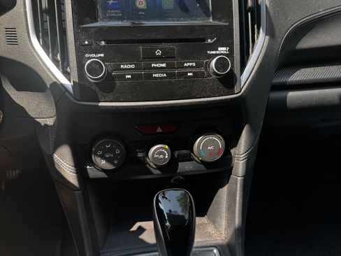 Used 2019 Subaru Crosstrek 2.0i Premium w/ Eyesight System AWD/4WD image 9