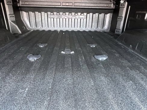 Used 2024 GMC Sierra 2500 Denali Ultimate image 11