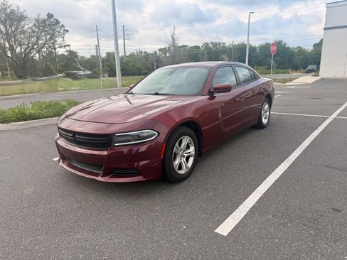 Used 2020 Dodge Charger SXT w/ Leather Interior Group image 2