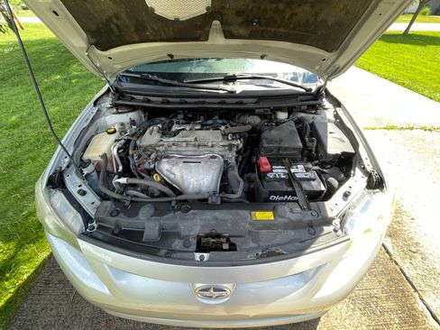 Used 2012 Scion tC FWD image 10