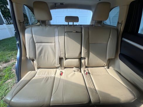 Used 2015 Toyota Highlander XLE AWD/4WD image 29