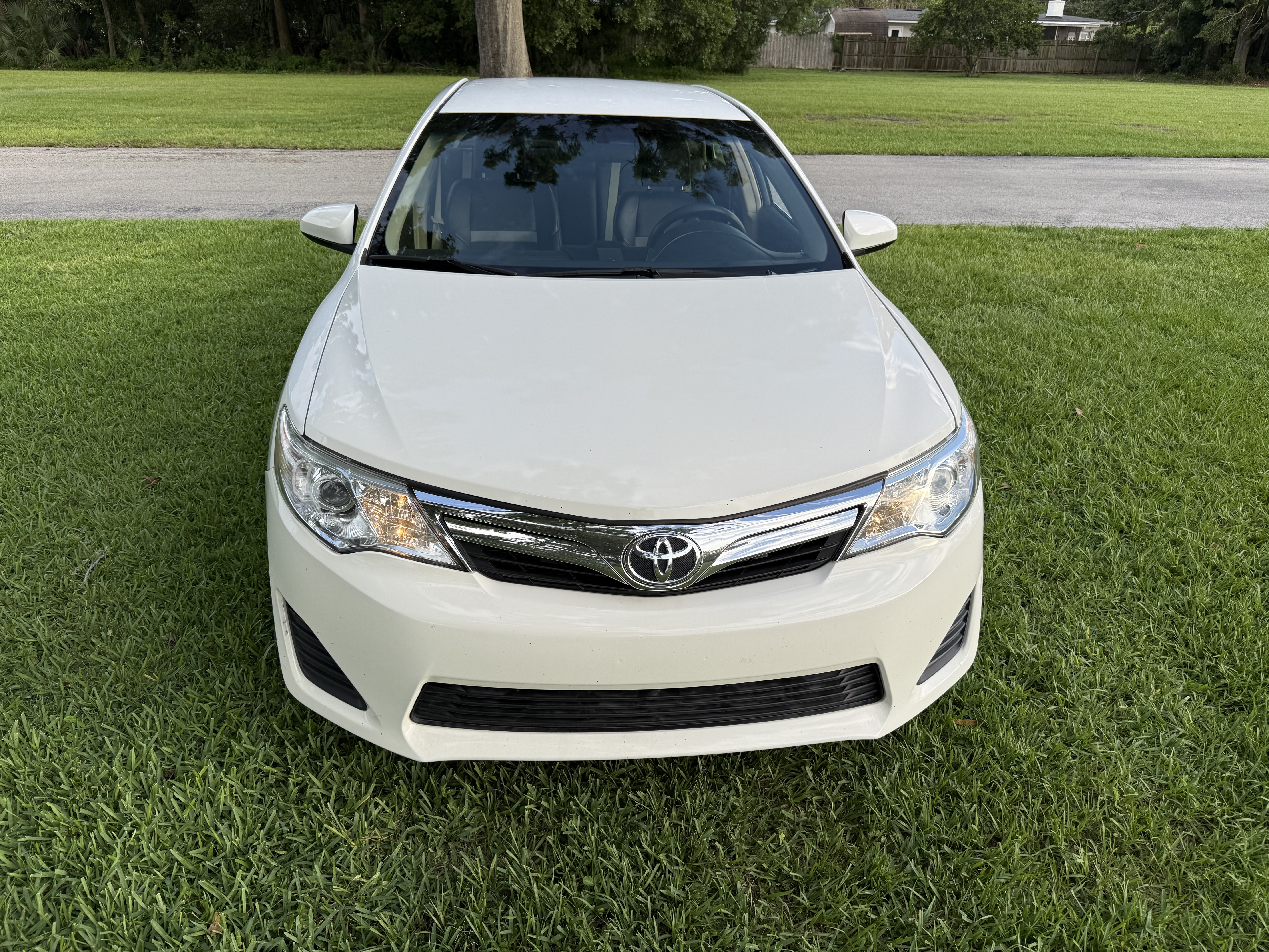Used 2012 Toyota Camry LE FWD image 10