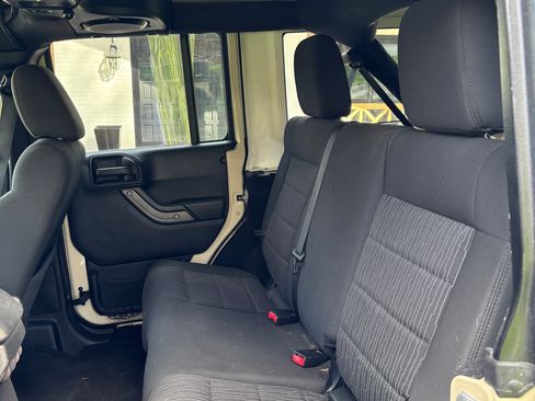 Used 2011 Jeep Wrangler Unlimited Sport image 6