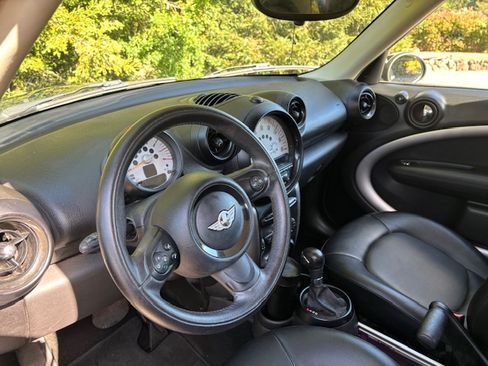 Used 2014 MINI Cooper Countryman image 10