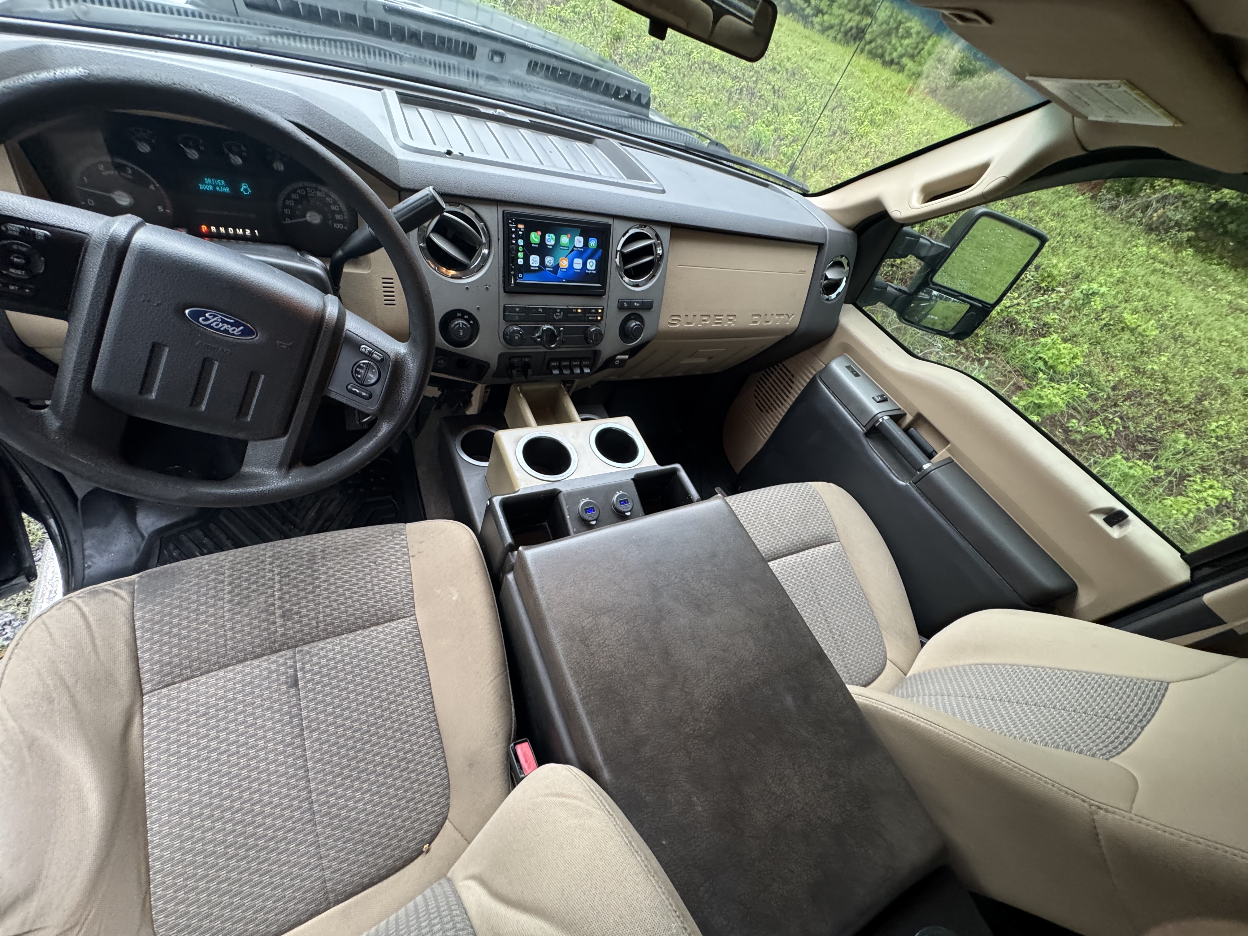 Used 2016 Ford F250 XLT w/ XLT Interior Package AWD/4WD image 6