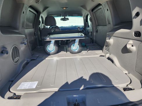 Used 2010 Chevrolet HHR LT w/ LT Preferred Equipment Group image 6