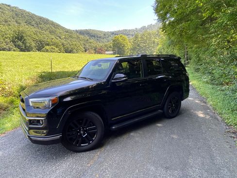Used 2021 Toyota 4Runner Nightshade AWD/4WD image 2