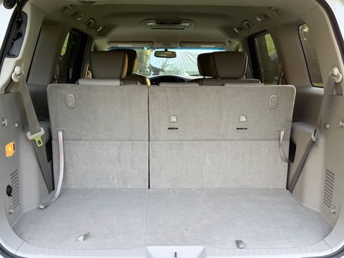 Used 2013 Nissan Quest SL FWD image 16