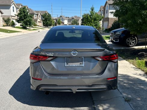 Used 2021 Nissan Sentra SR FWD image 6