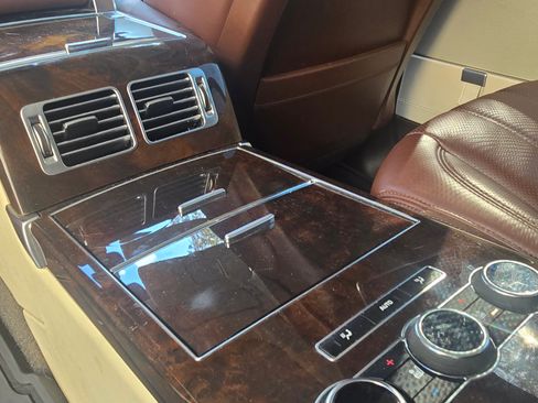 Used 2014 Land Rover Range Rover Long Wheelbase Autobiography image 6