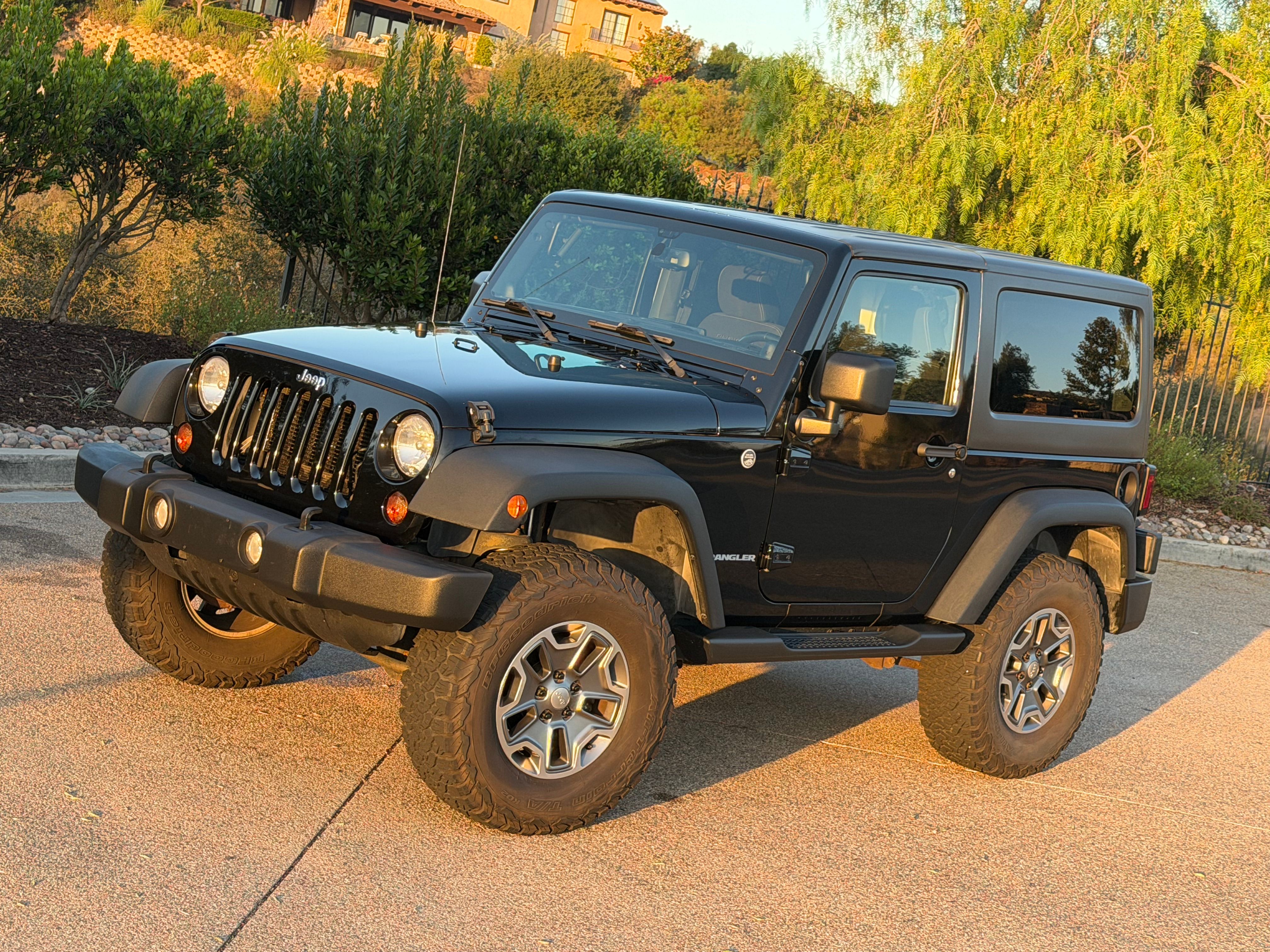 Used 2013 Jeep Wrangler Rubicon w/ Dual Top Group AWD/4WD image 1