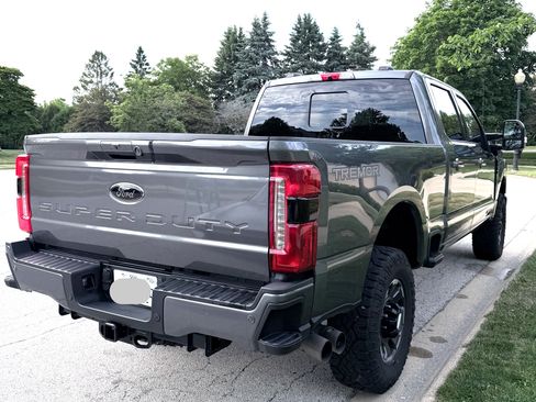Used 2023 Ford F350 Lariat w/ Lariat Ultimate Package AWD/4WD image 6