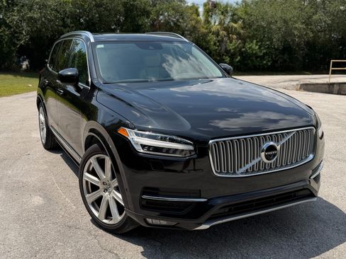 Used 2016 Volvo XC90 T6 Inscription w/ Vision Package AWD/4WD image 6