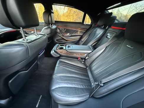 Used 2014 Mercedes-Benz S 63 AMG S 63 AMG 4MATIC Sedan 4D w/ Rear Seat Package image 14