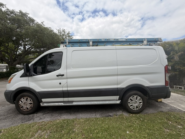 Used 2018 Ford Transit 250 130 Low Roof w/ Exterior Upgrade Package RWD image 6
