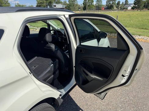 Used 2021 Ford EcoSport SE AWD/4WD image 16