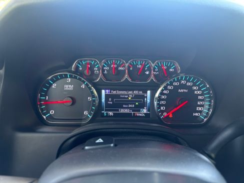 Used 2019 GMC Yukon SLT AWD/4WD image 16