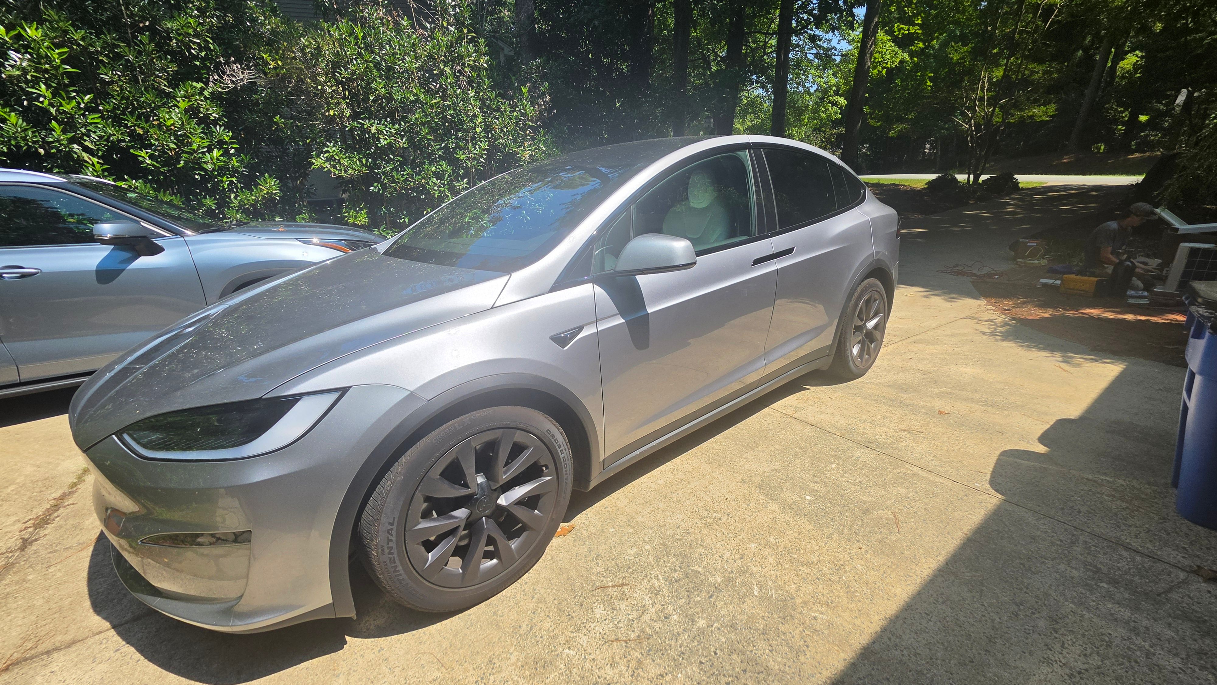 Used 2024 Tesla Model X AWD/4WD image 2