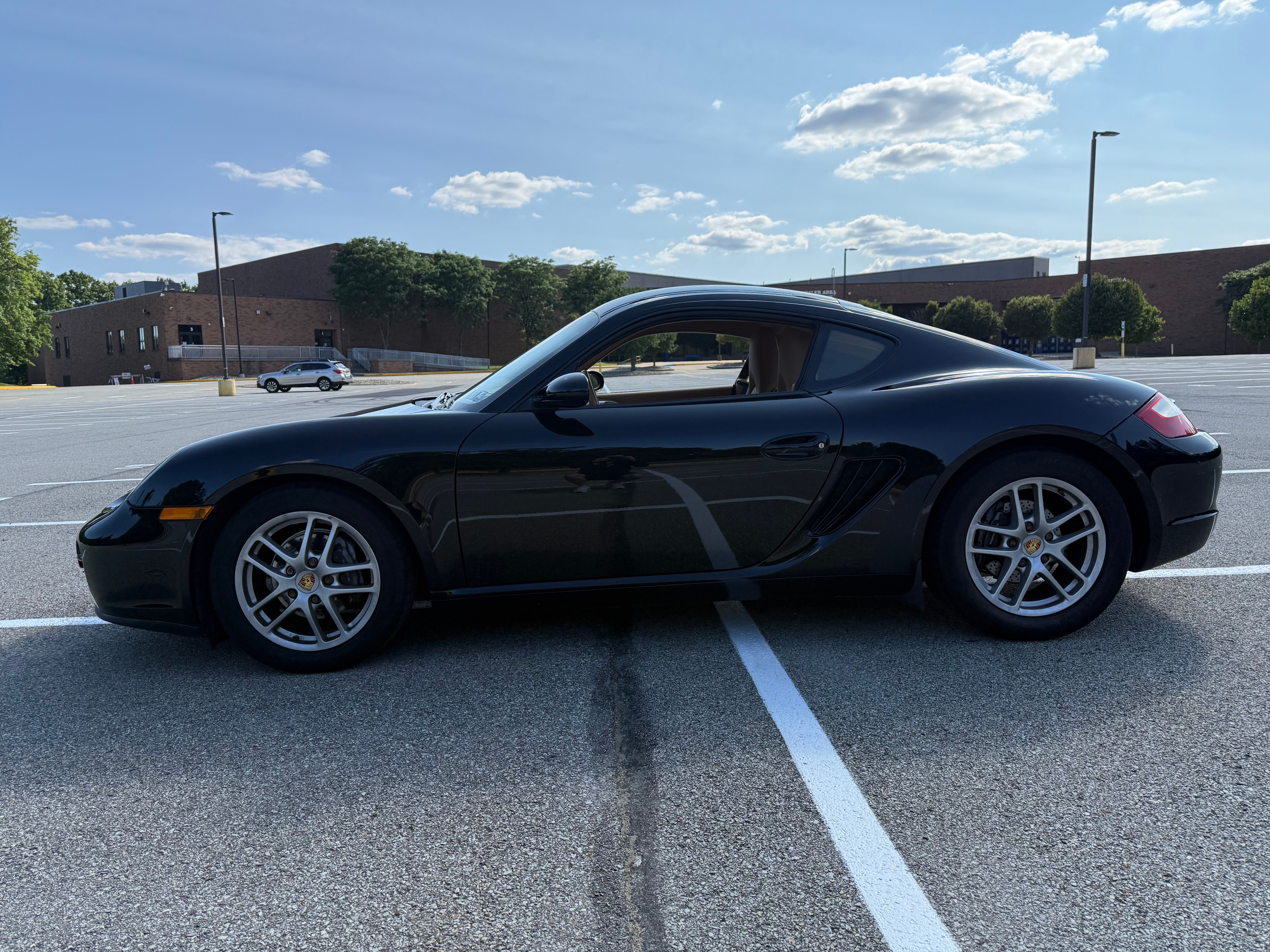 Used 2007 Porsche Cayman RWD image 5