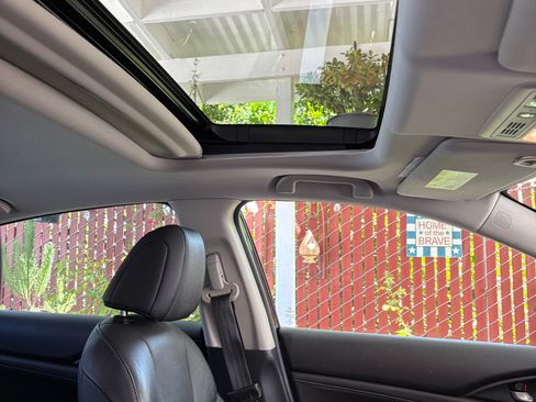 Used 2021 Honda Insight Touring image 13
