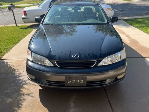 Used 1999 Lexus ES 330 FWD image 1