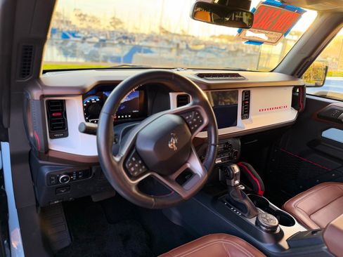Used 2024 Ford Bronco Heritage Edition image 13