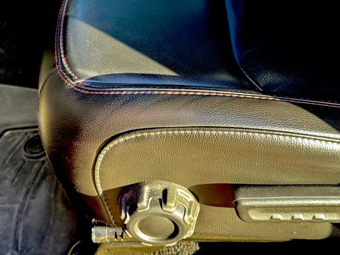 Used 2020 Jeep Gladiator Rubicon image 10