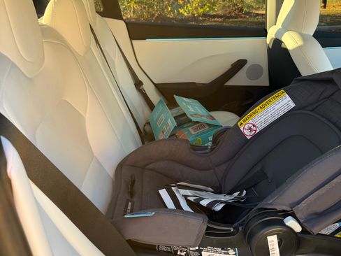 Used 2024 Tesla Model 3 Long Range image 9