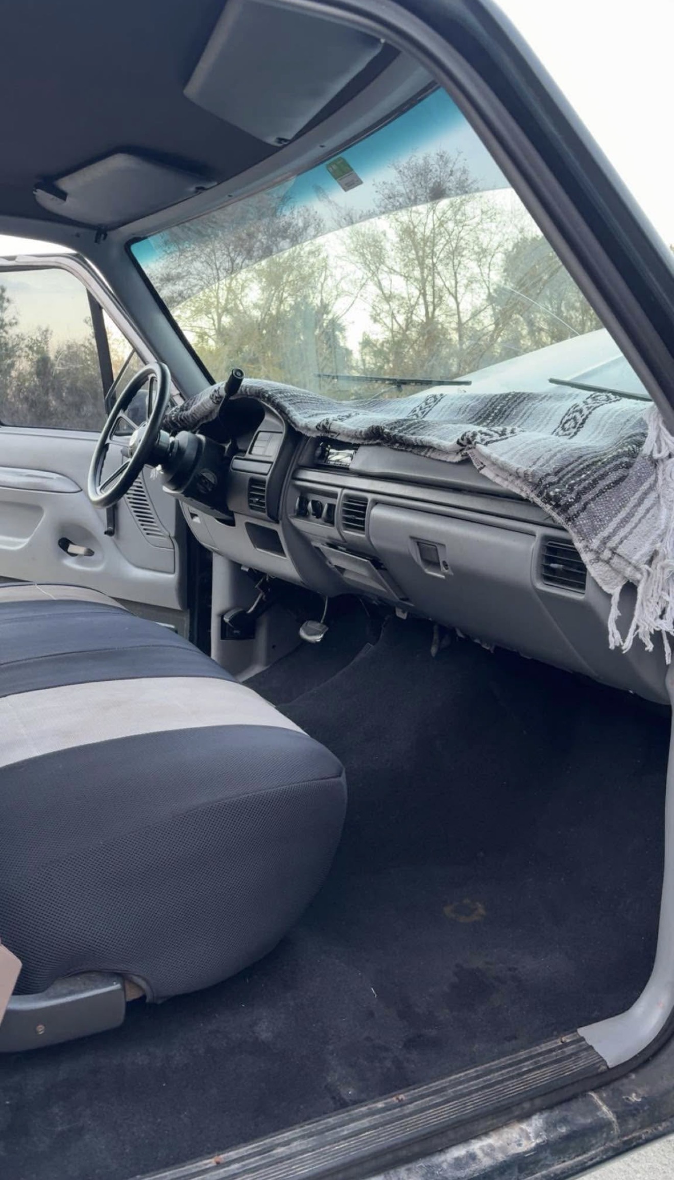 Used 1994 Ford F150 XL RWD image 6