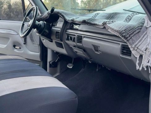 Used 1994 Ford F150 XL RWD image 6