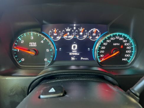 Used 2017 Chevrolet Suburban LT AWD/4WD image 14
