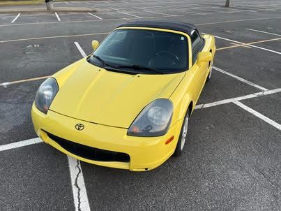 Used 2002 Toyota MR2 RWD image 8